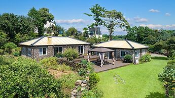 Jeju Doldamhankil Pension