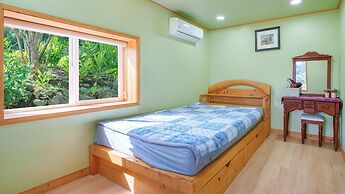 Jeju Doldamhankil Pension