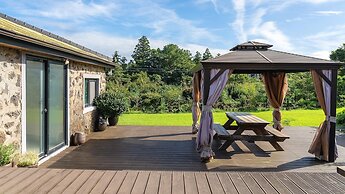 Jeju Doldamhankil Pension