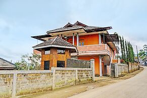 OYO 92217 Artana Bed and Breakfast.NearSitu Cileunca