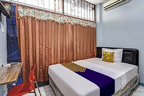 SPOT ON 90147 Gosepa Ambengan Plaza