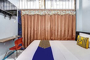 SPOT ON 90147 Gosepa Ambengan Plaza