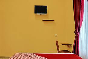 OYO 92293  Pahala Syariah Residence