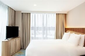 Holiday Inn Express and Suites Bangkok Central Pier, an IHG Hotel