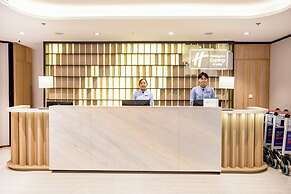 Holiday Inn Express and Suites Bangkok Central Pier by IHG