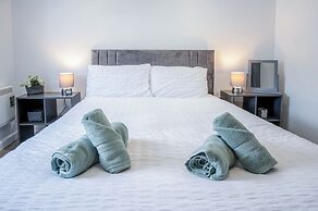 Beach View - 2 Bed Apartment - Llanelli