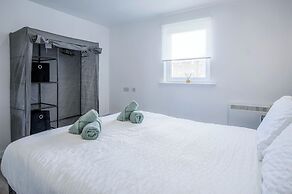 Beach View - 2 Bed Apartment - Llanelli