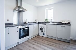 Beach View - 2 Bed Apartment - Llanelli