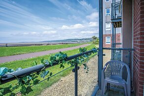Beach View - 2 Bed Apartment - Llanelli