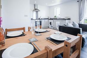 Beach View - 2 Bed Apartment - Llanelli