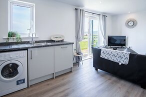Beach View - 2 Bed Apartment - Llanelli