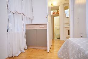 Apartment Galeriana Palace by Litto