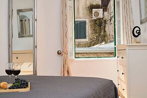 Apartment Galeriana Palace by Litto