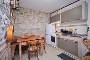 Apartment Galeriana Palace by Litto