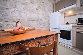 Apartment Galeriana Palace by Litto