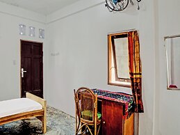 OYO 92005 Jabu Sihol