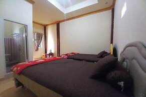 OYO 90731 E-kreasi Home