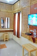 OYO 3303 Penginapan Putri Asih Sawarna