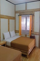 OYO 3303 Penginapan Putri Asih Sawarna