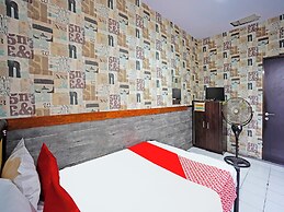 OYO 91415 De Wijaya Hotel