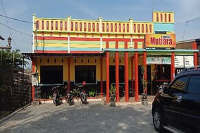 OYO 90627 Hotel Mutiara