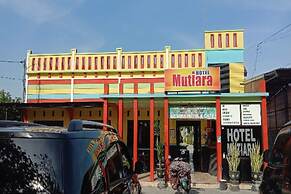 OYO 90627 Hotel Mutiara