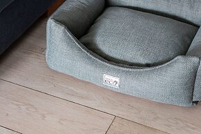 Apartment With Garden Poznan by Renters