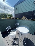 Goodstay Lodges by Urban Space