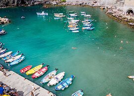 Casa Teresa with AC and Balcony