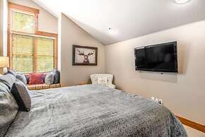 Lovely Townhome a Half-mile From Keystone Gondola W/shared Hot-tub & E