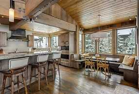 Luxurious 6-bedroom Ski-in/ski-out Home, Very Spacious, With Private h