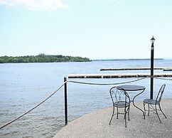 The North Hero House Inn & Restaurant