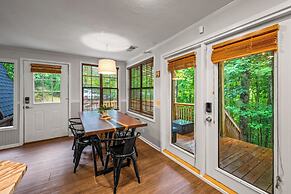 Sugar Bear Cabin with Hot Tub