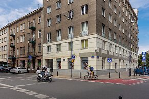 Piękna Apartment Downtown by Renters