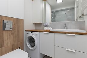 Piękna Apartment Downtown by Renters