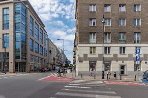 Piękna Apartment Downtown by Renters
