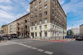 Piękna Apartment Downtown by Renters