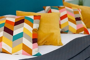 Piękna Apartment Downtown by Renters