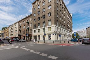 Piękna Apartment Downtown by Renters