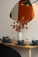 Piękna Apartment Downtown by Renters