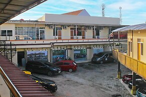 OYO Life 92593 Penginapan Sultan Haji 1