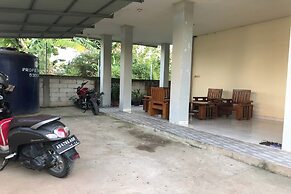 OYO 92608 Penginapan Mc Lodge