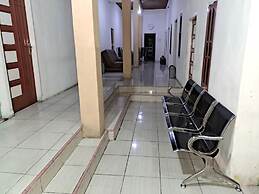 OYO 92596 Al-razzaq Guest House