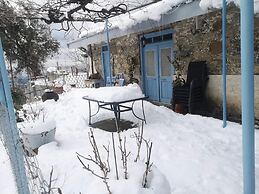 Holiday House Prodromos