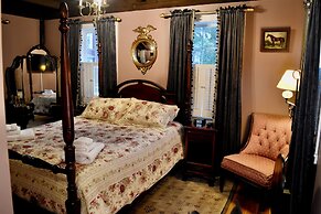 Silsbee's by Daniels House