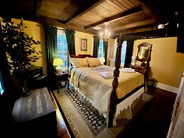 Silsbee's by Daniels House