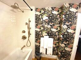 Silsbee's by Daniels House