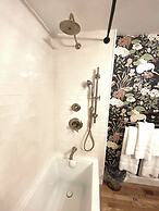 Silsbee's by Daniels House