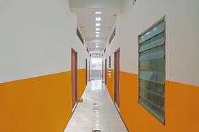 SPOT ON 92600 Mandiri Inn