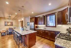 The Alders Townhomes in East Keystone - Luxury 3 Bedroom + Den